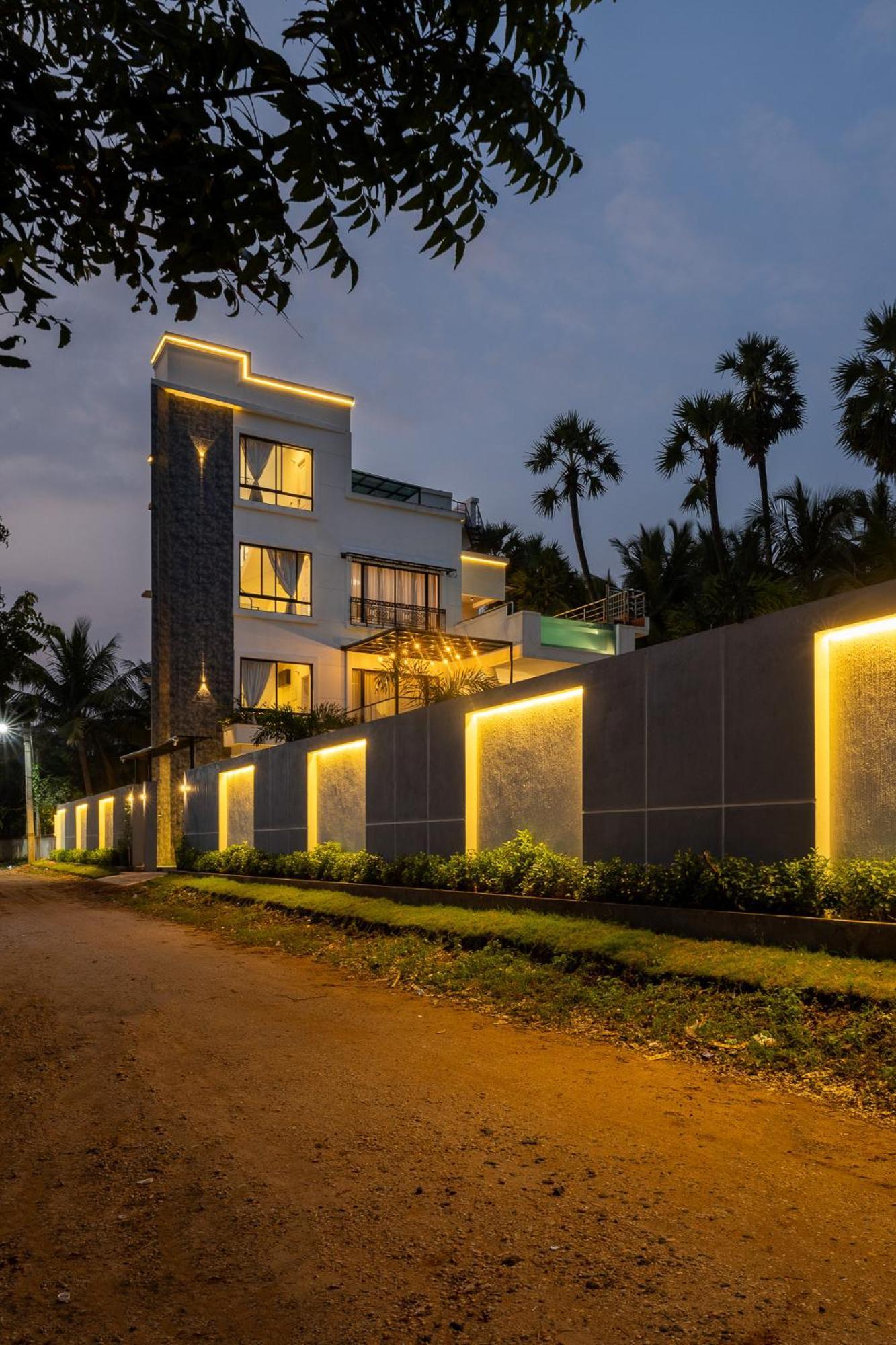 The Serene Shores - Luxury Private Villa Пондичери Екстериор снимка