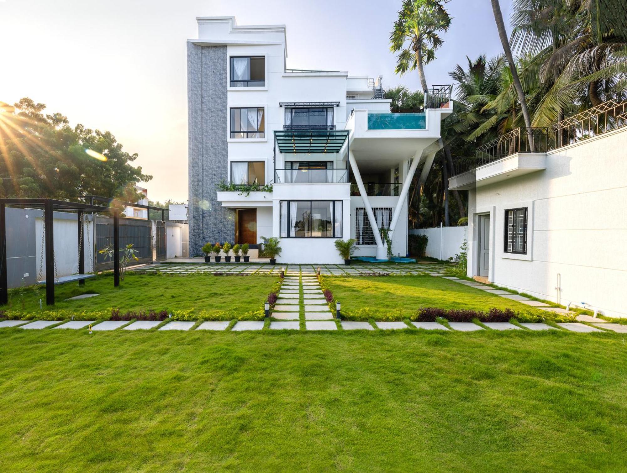 The Serene Shores - Luxury Private Villa Пондичери Екстериор снимка